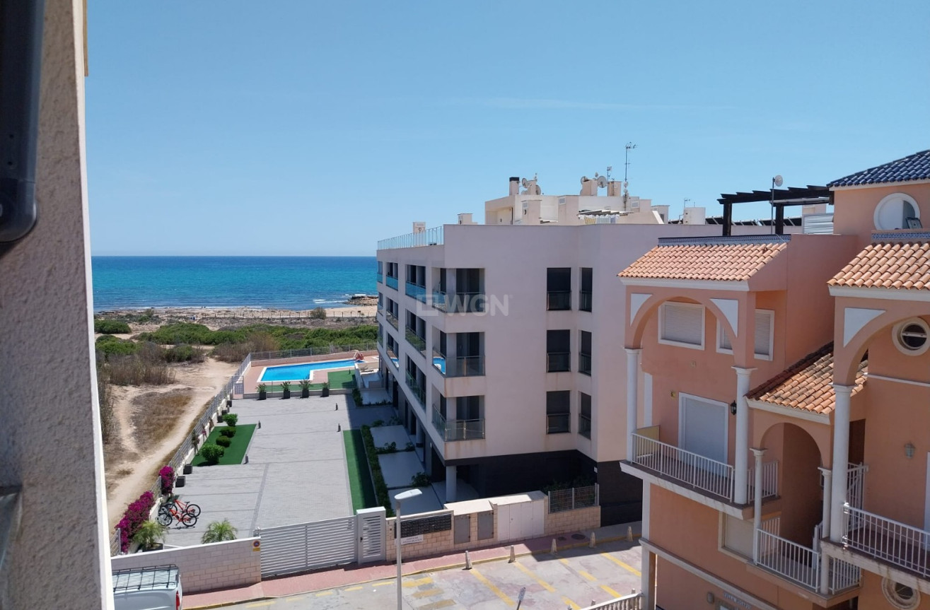 Resale - Apartment / flat - La Mata - Costa Blanca