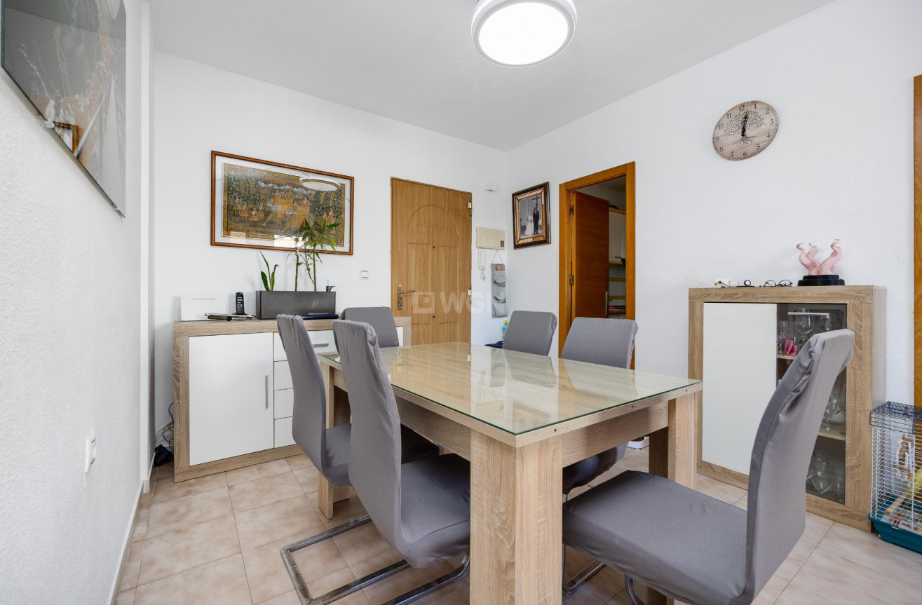 Resale - Apartment / flat - Torrevieja - Costa Blanca