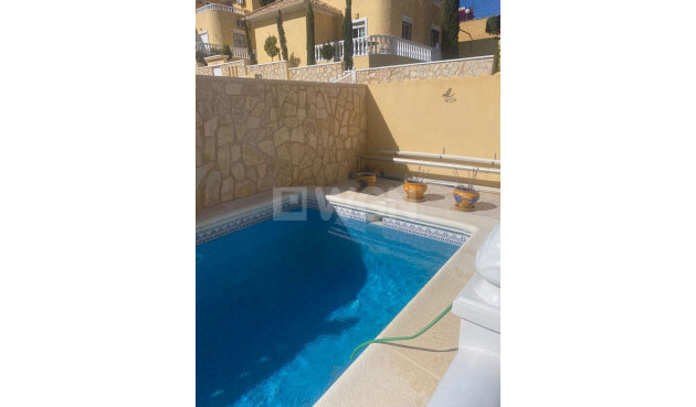 Resale - Semi Detached - Villamartin - Costa Blanca