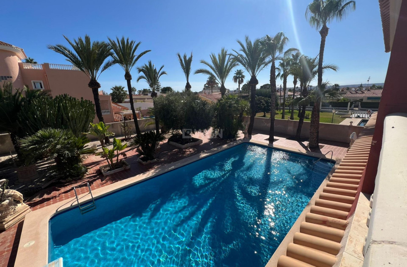 Resale - Villa - Torrevieja - Torreta Florida