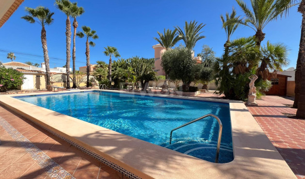 Resale - Villa - Torrevieja - Torreta Florida