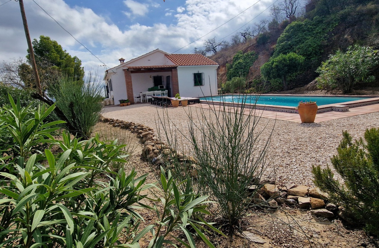 Resale - Villa - Riogordo - Inland