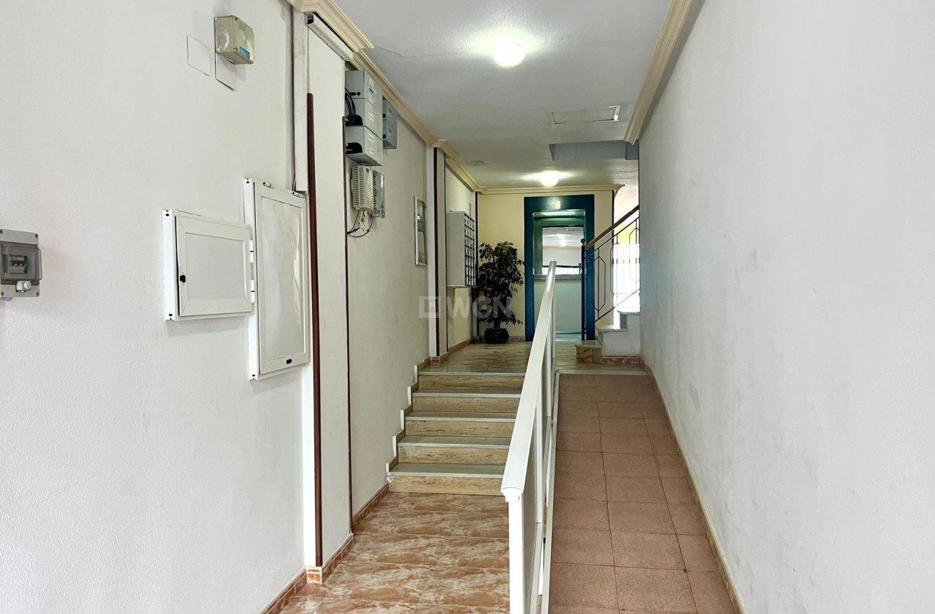 Resale - Apartment / flat - Torrevieja - Centro