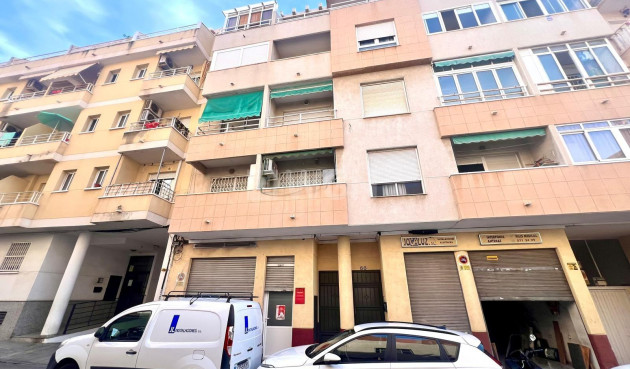 Resale - Apartment / flat - Torrevieja - Centro