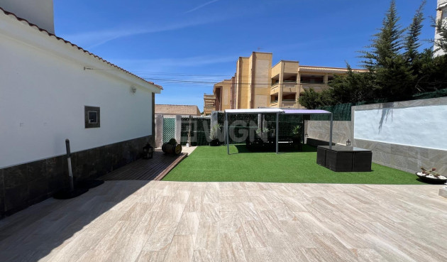 Reventa - Villa - Torrevieja - Los Balcones