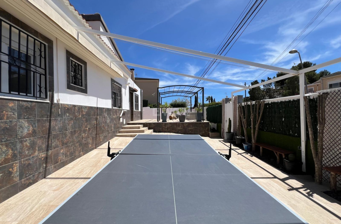 Reventa - Villa - Torrevieja - Los Balcones