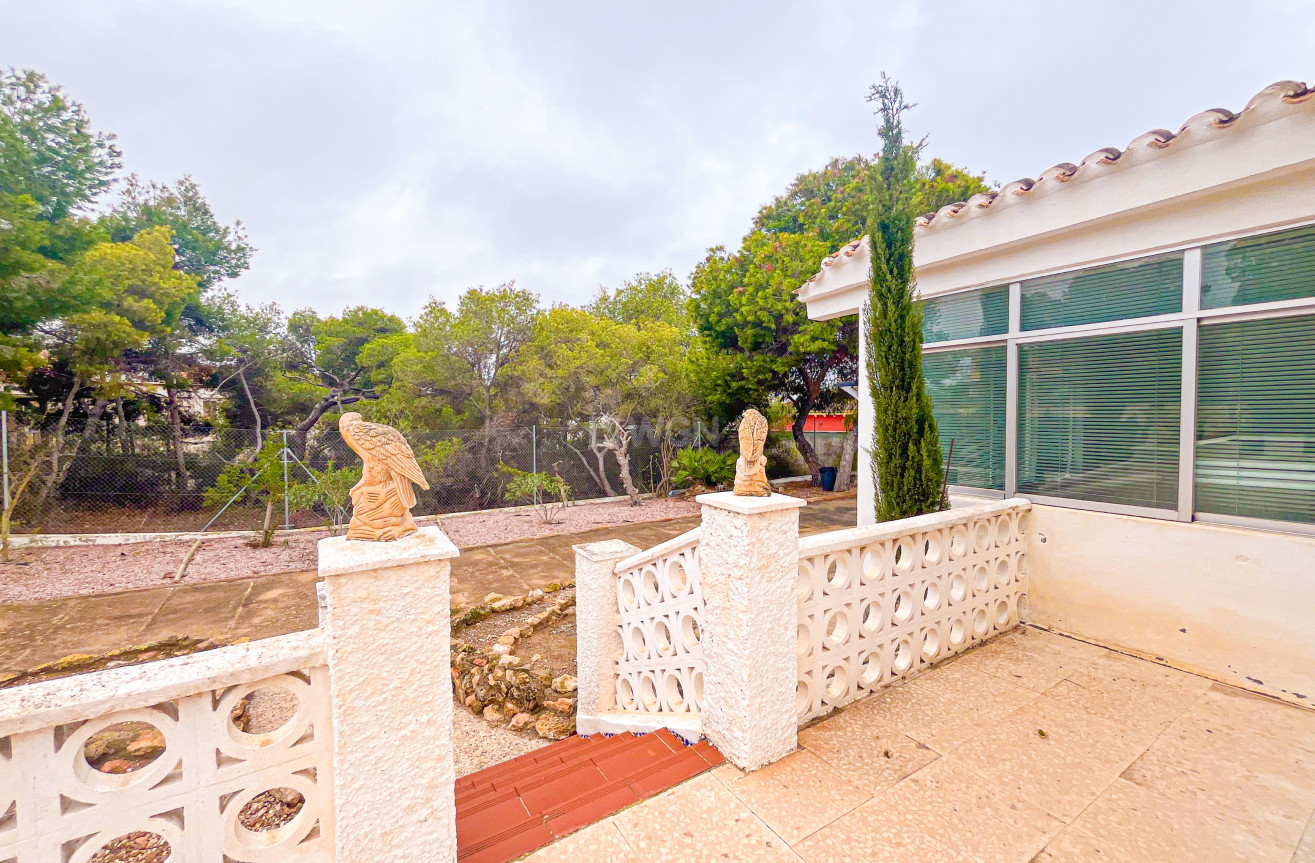 Resale - Villa - Los Balcones - Costa Blanca