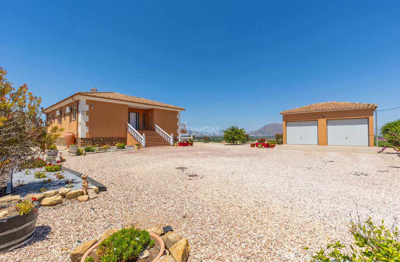 Resale - Villa - Jacarilla - Inland