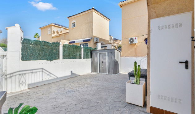 Reventa - Villa - Torrevieja - Costa Blanca