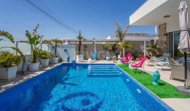 Odsprzedaż - Villa - Torrevieja - Costa Blanca