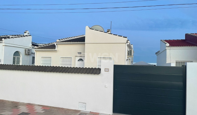 Odsprzedaż - Villa - Torrevieja - Costa Blanca