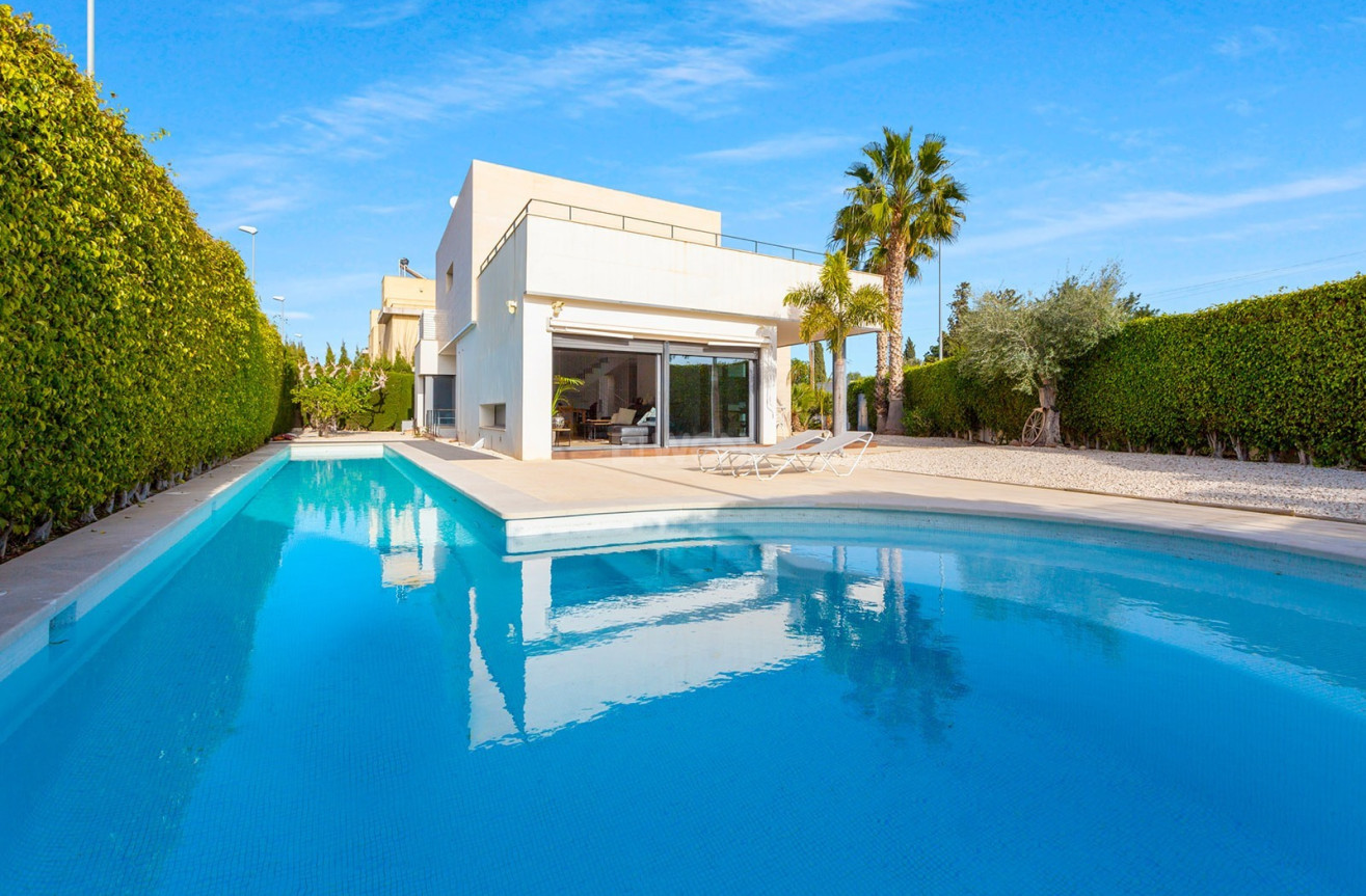 Resale - Villa - San Juan de Alicante - Costa Blanca