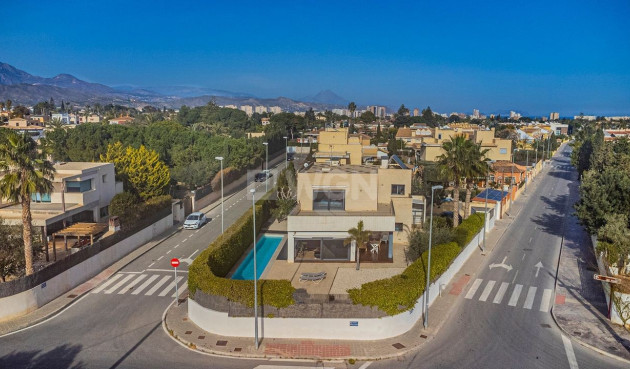 Resale - Villa - San Juan de Alicante - Costa Blanca