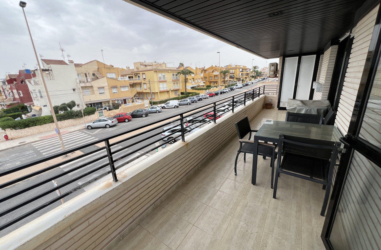 Reventa - Apartamento / piso - Torrevieja - Costa Blanca