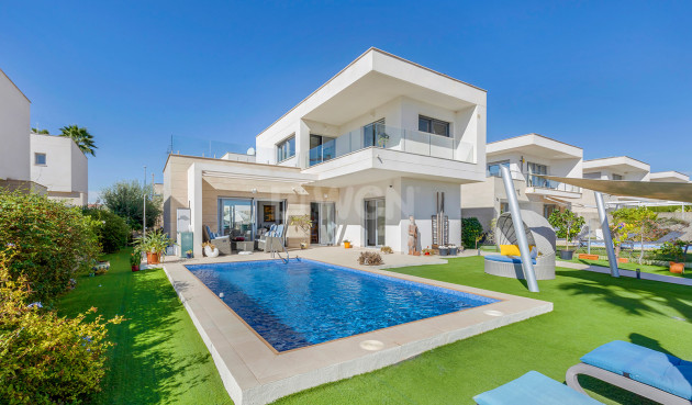 Resale - Villa - Orihuela - Inland