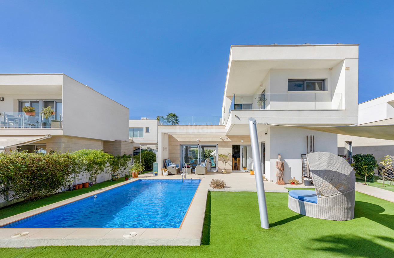 Resale - Villa - Orihuela - Inland