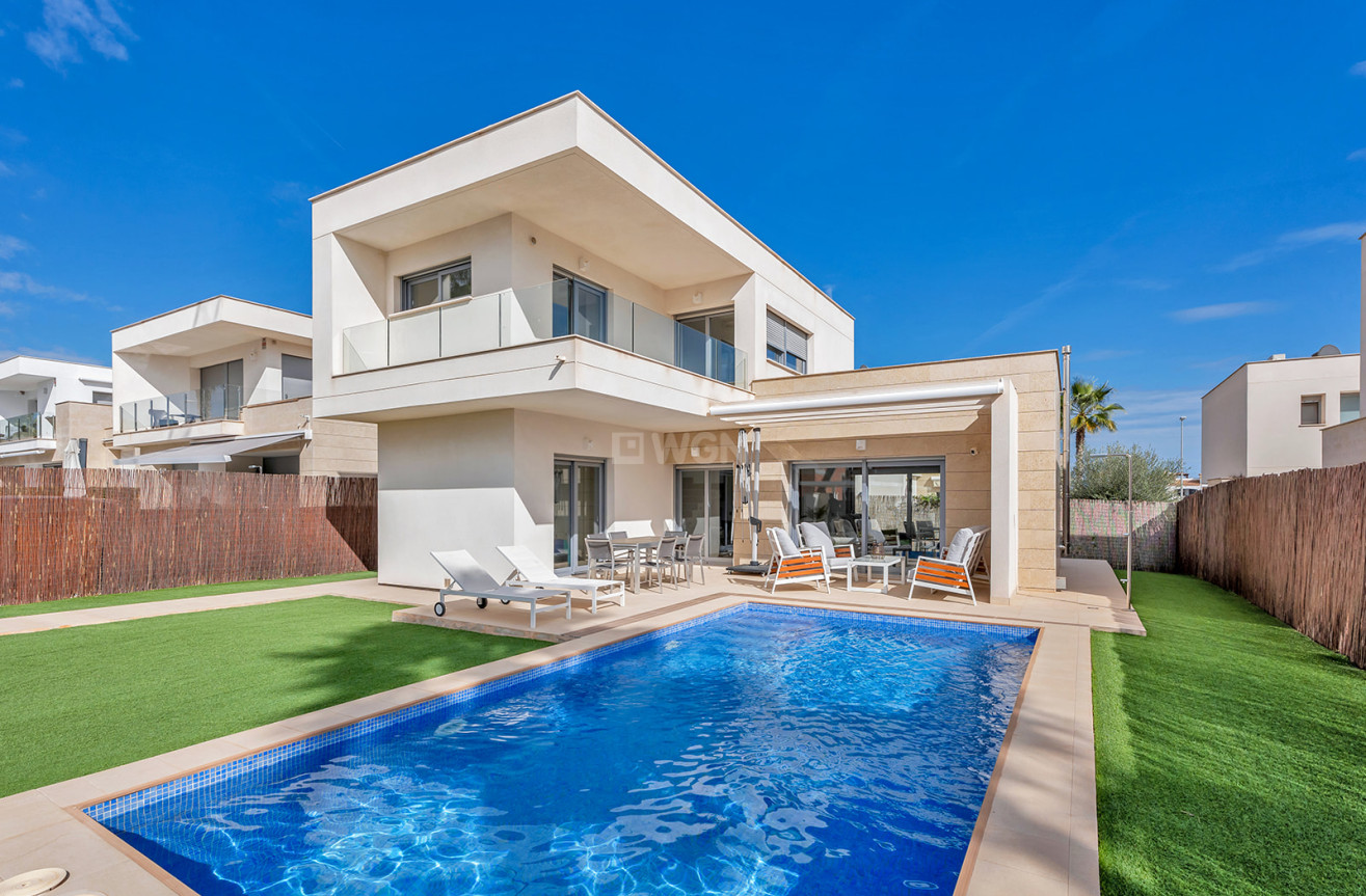 Resale - Villa - Orihuela - Inland