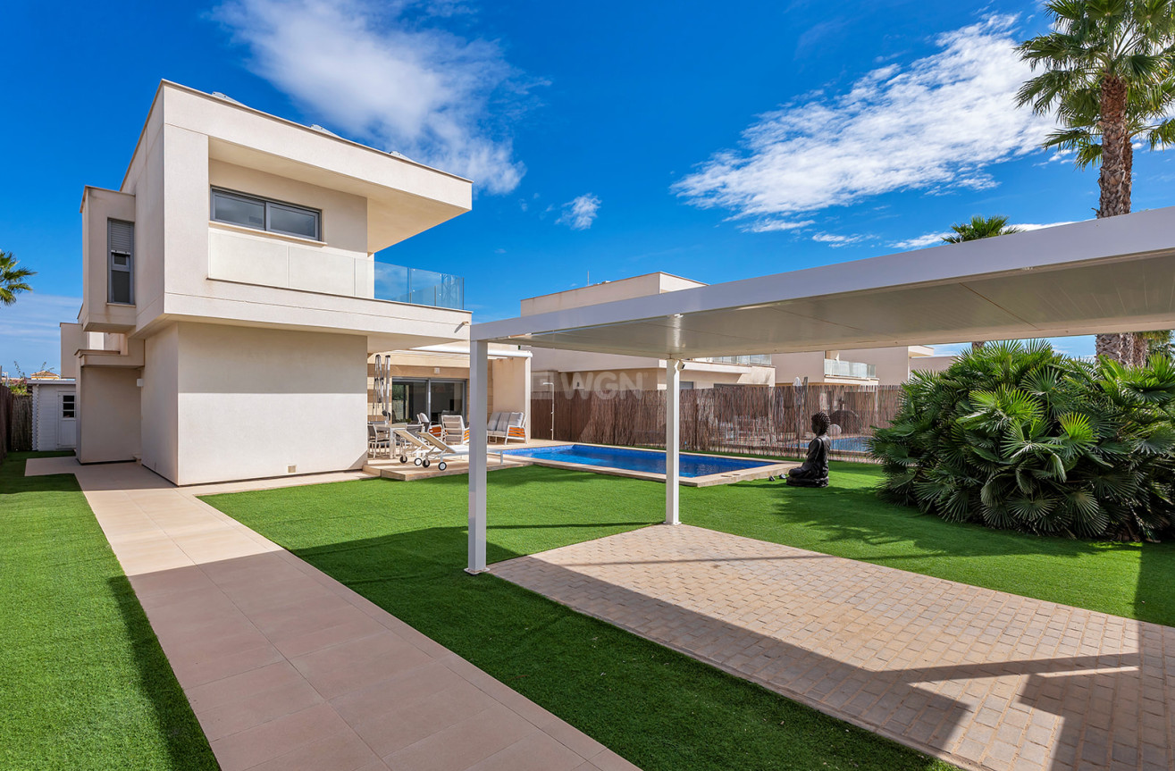 Resale - Villa - Orihuela - Inland