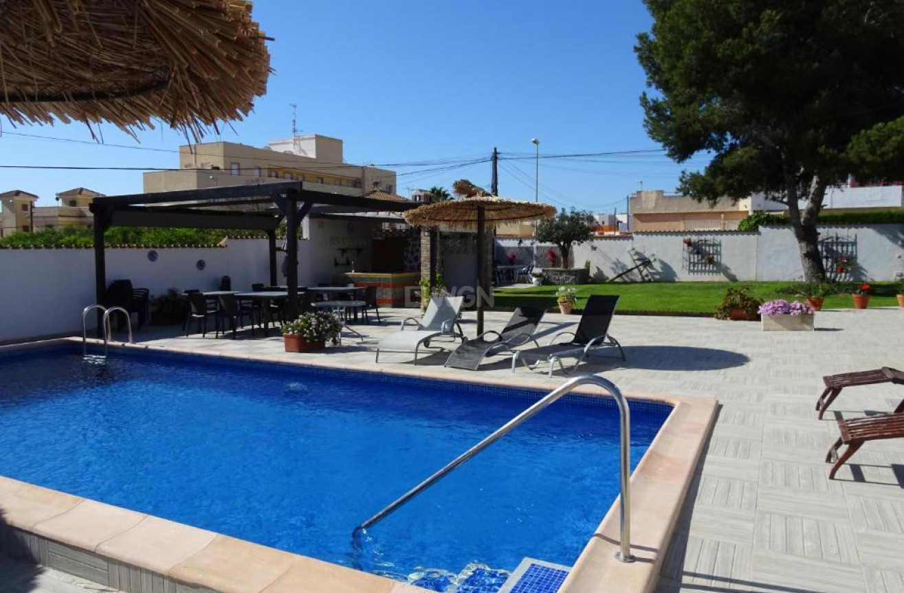 Odsprzedaż - Villa - Orihuela Costa - Costa Blanca