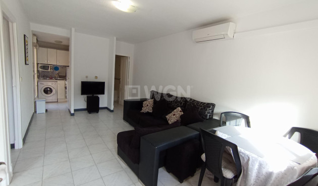 Resale - Apartment / flat - Torrevieja - El Limonar