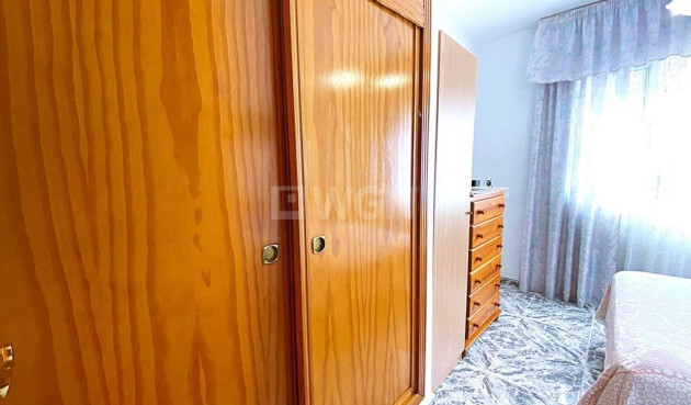 Resale - Apartment / flat - Torrevieja - Playa del Cura