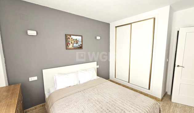 Resale - Apartment / flat - Torrevieja - Estacion De Autobuses