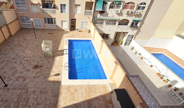 Resale - Apartment / flat - Torrevieja - Estacion De Autobuses