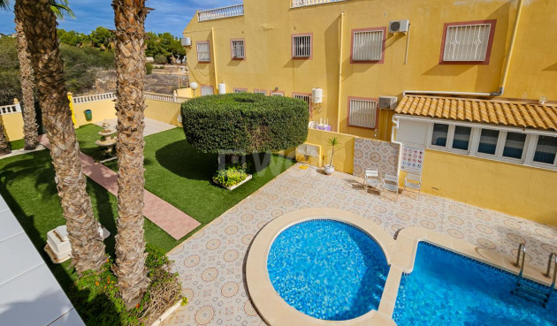 Resale - Bungalow - Orihuela - Inland