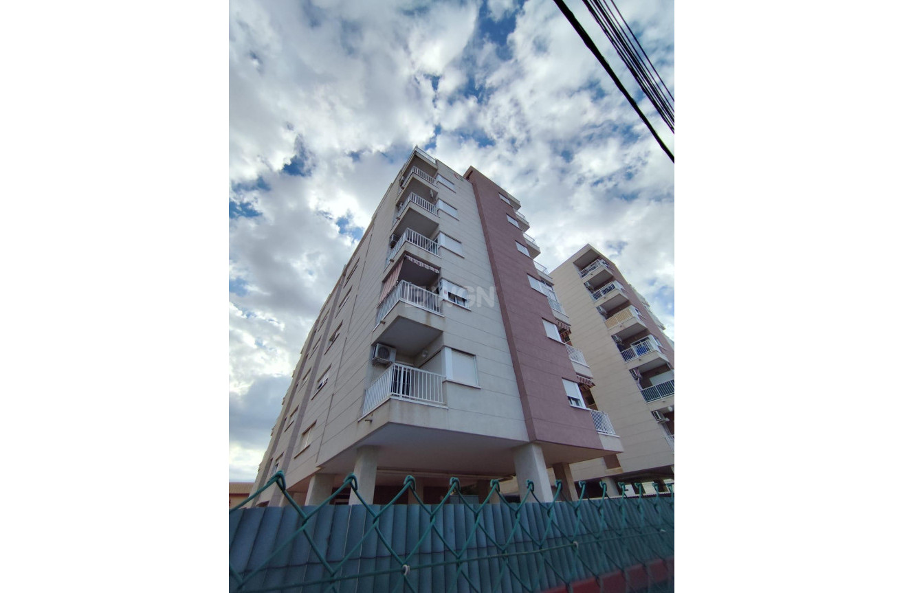 Resale - Apartment / flat - Torrevieja - Nueva Torrevieja