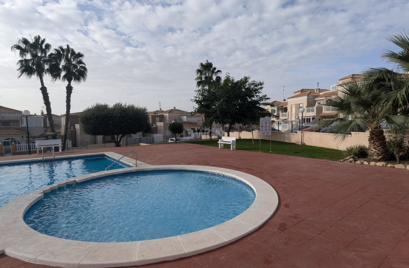 Odsprzedaż - Bungalow - Torrevieja - Costa Blanca