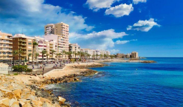 Nowy budynek - Mieszkanie w bloku - Torrevieja - Playa del Cura