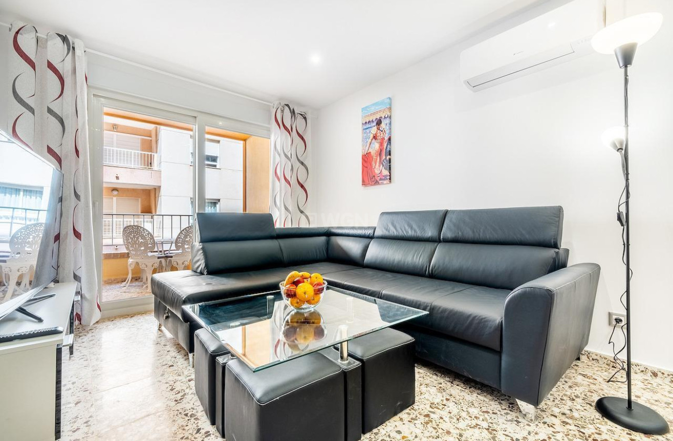 Resale - Apartment / flat - Torrevieja - Costa Blanca