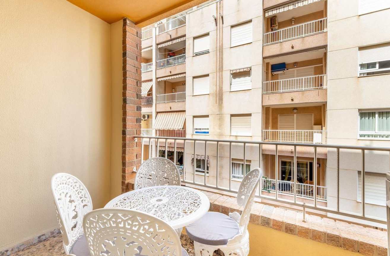 Resale - Apartment / flat - Torrevieja - Costa Blanca