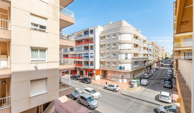 Resale - Apartment / flat - Torrevieja - Costa Blanca