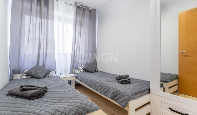 Resale - Apartment / flat - Torrevieja - Costa Blanca