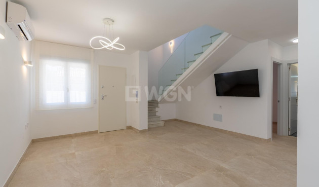 Resale - Villa - Torrevieja - Punta Prima