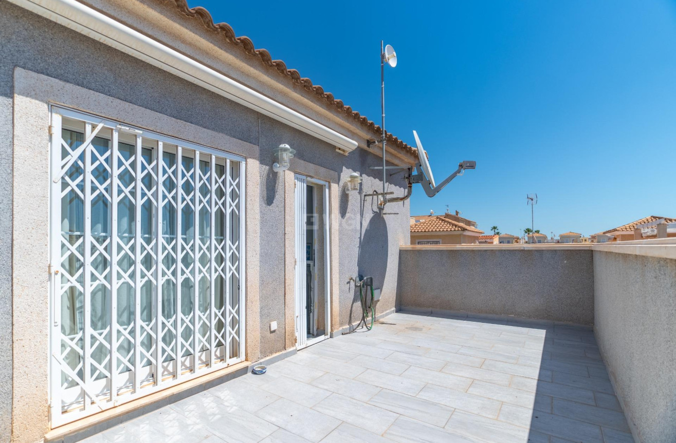 Resale - Villa - Orihuela Costa - Playa Flamenca Norte