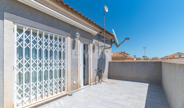 Resale - Villa - Orihuela Costa - Playa Flamenca Norte