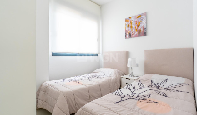 Resale - Apartment / flat - Torrevieja - Estacion De Autobuses