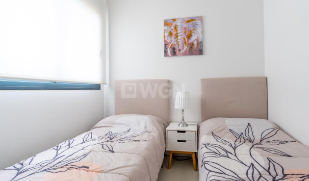 Resale - Apartment / flat - Torrevieja - Estacion De Autobuses