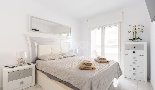 Resale - Townhouse - Torrevieja - Punta Prima