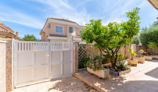 Resale - Villa - Torrevieja - Punta Prima