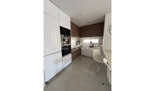 Resale - Apartment / flat - Torrevieja - Costa Blanca