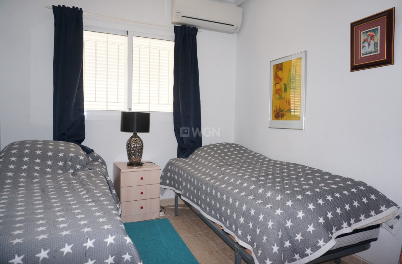 Resale - Bungalow - Orihuela - Inland