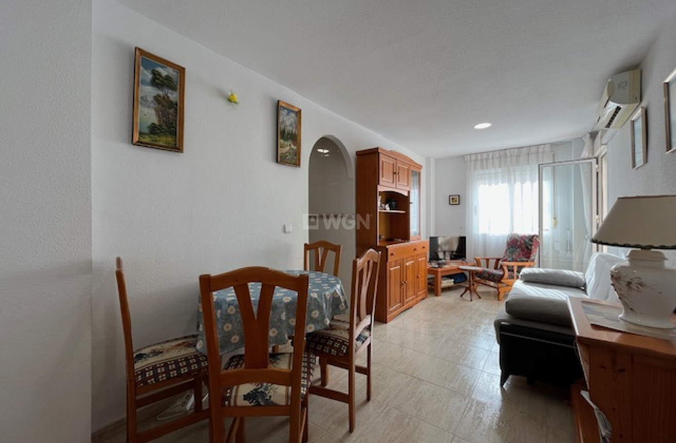 Resale - Apartment / flat - Torrevieja - Costa Blanca