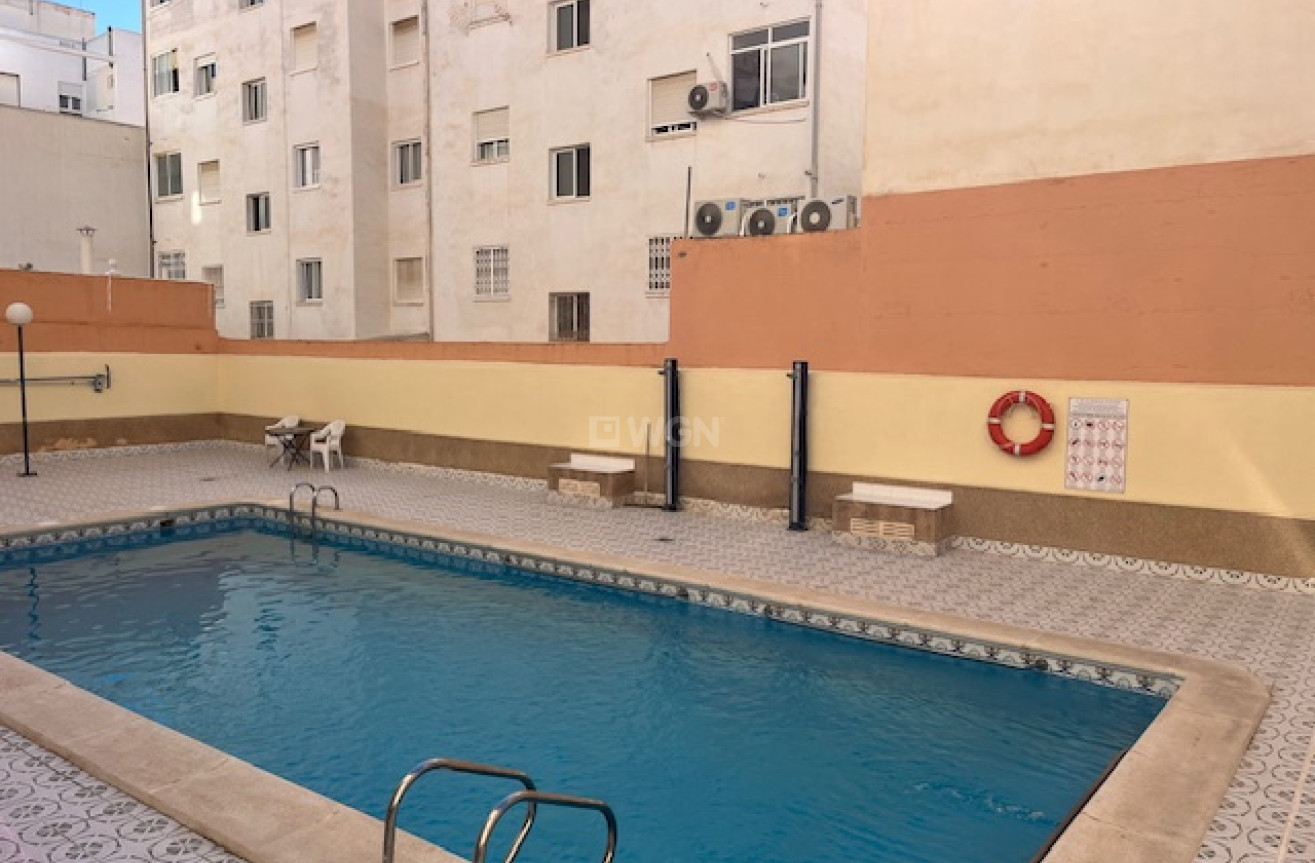 Resale - Apartment / flat - Torrevieja - Costa Blanca