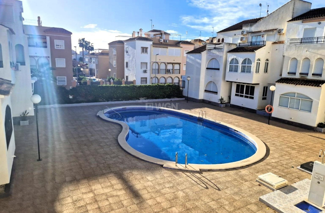 Resale - Apartment / flat - Torrevieja - La Veleta