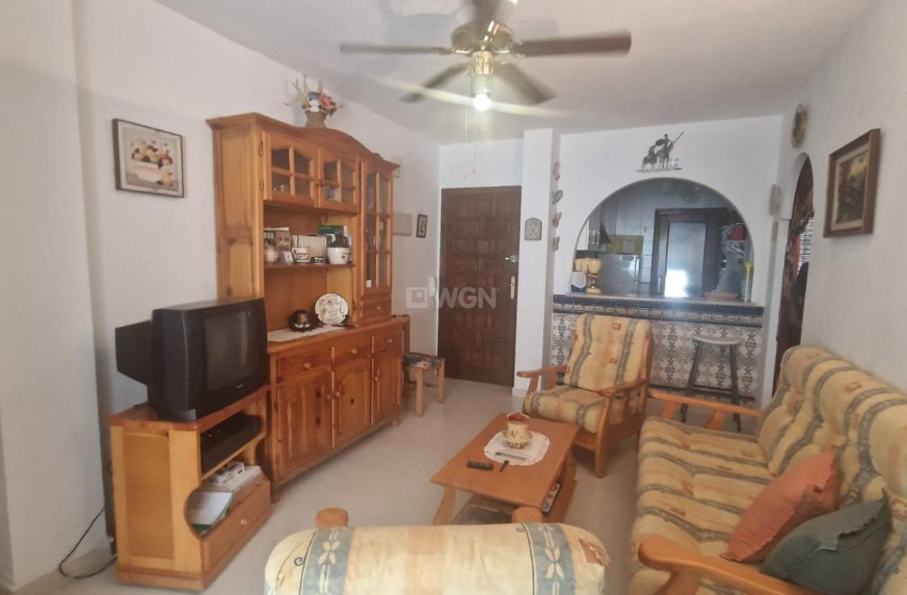 Resale - Apartment / flat - Torrevieja - La Veleta