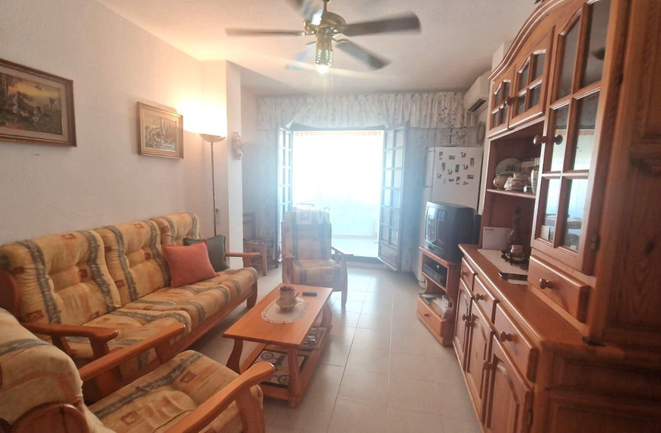 Resale - Apartment / flat - Torrevieja - La Veleta