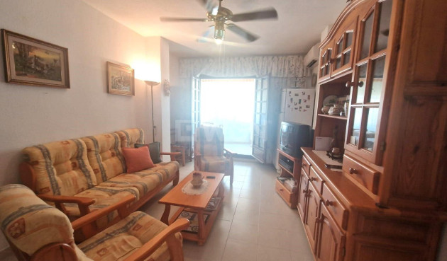 Resale - Apartment / flat - Torrevieja - La Veleta